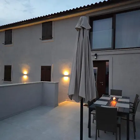 House Markovac Casa de Férias Višnjan